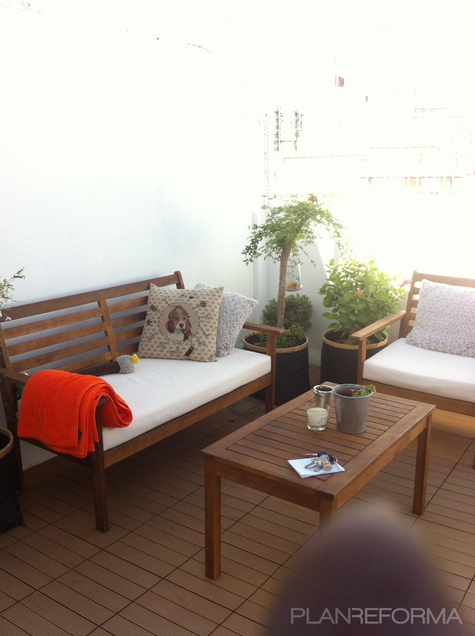 Terraza, Jardin style moderno color rojo  diseñado por steelcrea | Gremio 