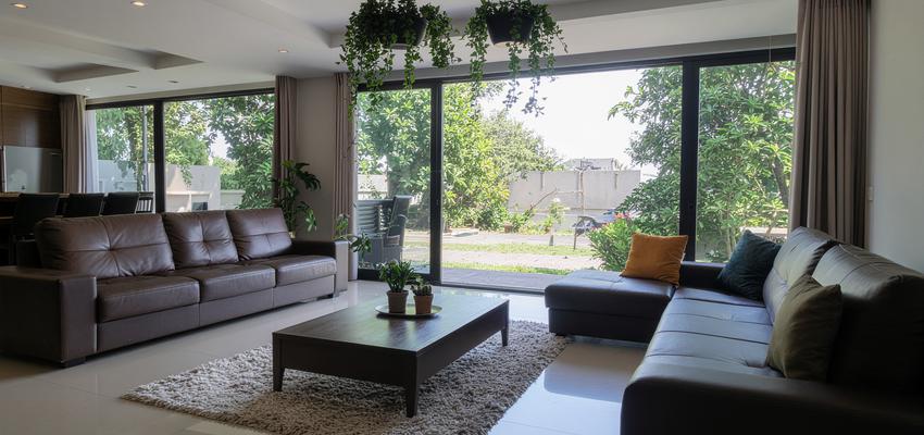 Comedor, Salon Estilo contemporaneo Color crema, plateado  diseñado por Imanol Cilla | Reformista, constructor | Copyright Imanol Cilla