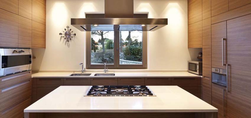 Cocina Estilo moderno Color beige, marron, beige  diseñado por LGQ Interiorismo | Reformista, constructor | Copyright LGQ Interiorismo © | Todos los derechos reservados.