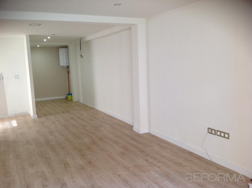 Salon Estilo moderno Color marron, blanco  diseñado por Steelhome Granada | Arquitecto Técnico 