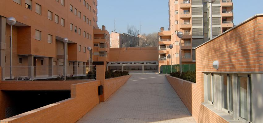 Exterior Estilo tradicional Color marron, gris, gris  diseñado por Patricia | Gremio 