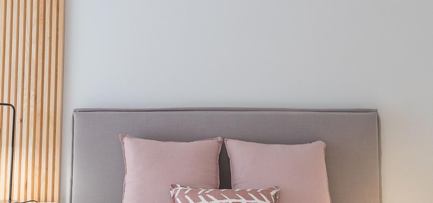 Dormitorio Estilo mediterraneo Color rosa, gris, gris  diseñado por Sara | Decorador | Copyright pixel_muid