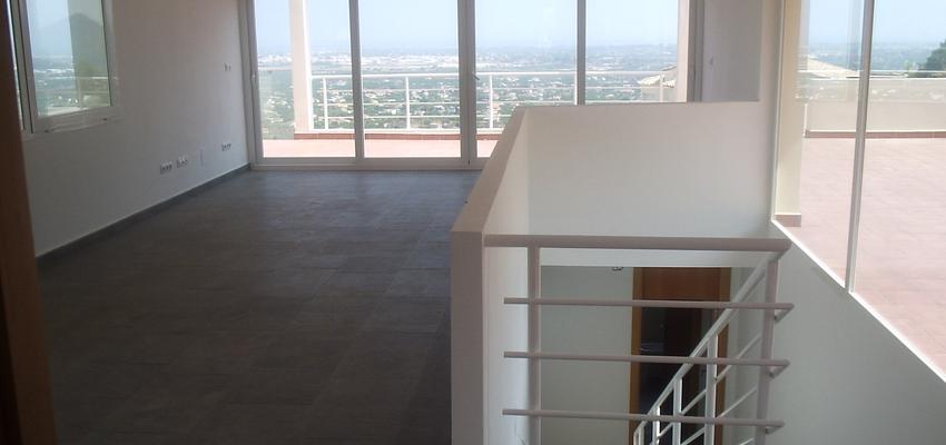 Salon style moderno color marron, marron, blanco  diseñado por Manuel Fonseca Gallego | Arquitecto 