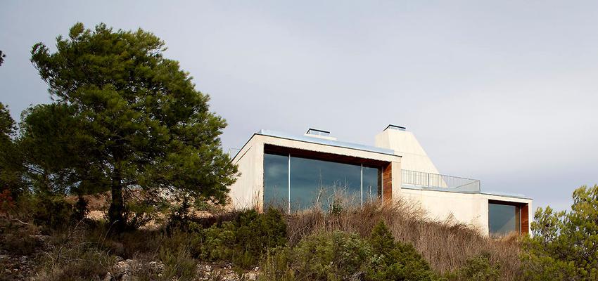 Exterior style moderno color azul, marron, blanco  diseñado por Manuel Fonseca Gallego | Arquitecto 