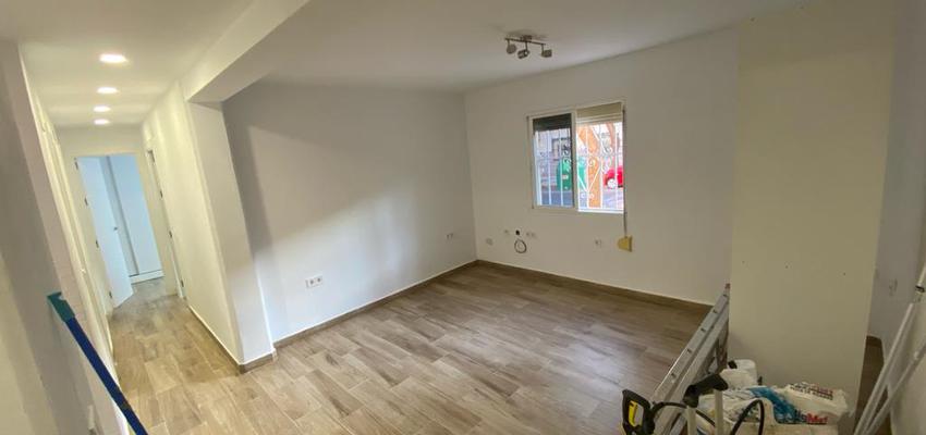 Comedor Estilo moderno Color amarillo, amarillo, verde  diseñado por Andrei Parvu | Reformista, constructor 