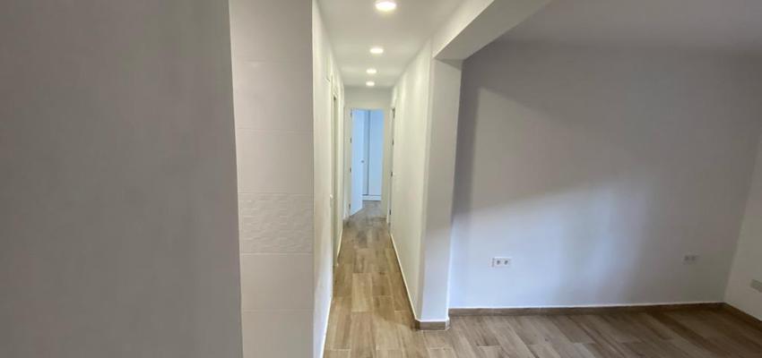 Comedor Estilo moderno Color amarillo  diseñado por Andrei Parvu | Reformista, constructor 