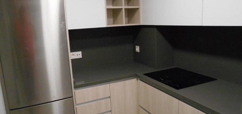 Cocina Estilo moderno Color beige  diseñado por REHABILITA | Gremio | Copyright REHABILITA