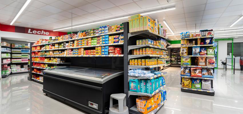 Tienda Estilo moderno Color marron  diseñado por DISEÑO&ARQUITECTURA | Interiorista | Copyright DISEÑO&ARQUITECTURA