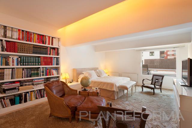 Dormitorio Estilo contemporaneo Color beige, marron, beige  diseñado por made02 | Arquitecto 