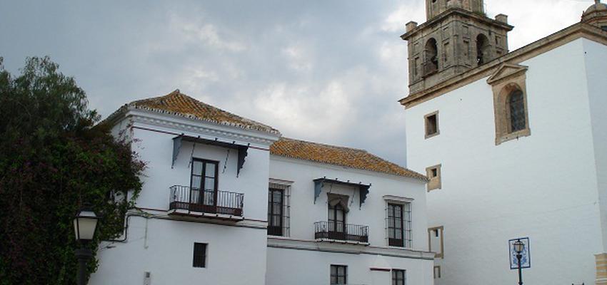 Balcon, Exterior style contemporaneo color marron, marron, blanco  diseñado por Joaquincastro/arquitectos | Arquitecto 