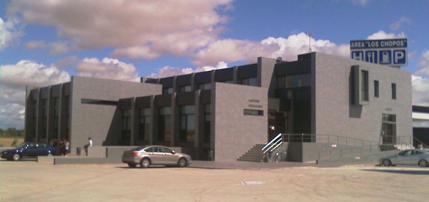 Escalera, Exterior style contemporaneo color gris  diseñado por César Carlón Arquitecto | Arquitecto 