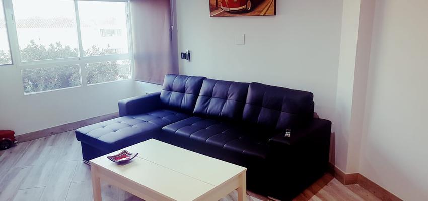 Sala de la TV, Salon Estilo moderno Color gris, negro, bronce  diseñado por DK2 DESARROLLOS | Gremio | Copyright SI