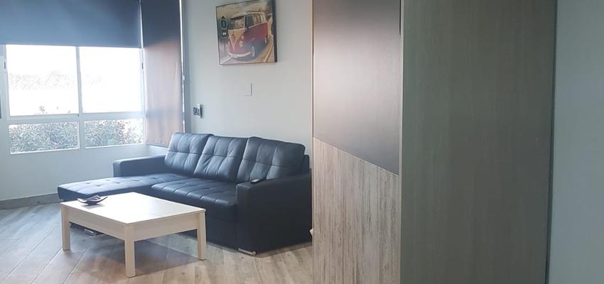 Dormitorio, Sala de la TV, Salon Estilo moderno Color negro, plateado, bronce  diseñado por DK2 DESARROLLOS | Gremio | Copyright SI