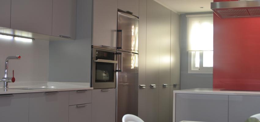 Cocina Estilo moderno Color marron  diseñado por BCN STUDI | Interiorista | Copyright Bcn Studi