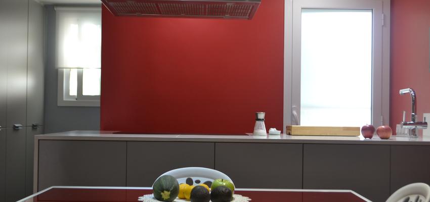 Cocina Estilo moderno Color marron  diseñado por BCN STUDI | Interiorista | Copyright Bcn Studi