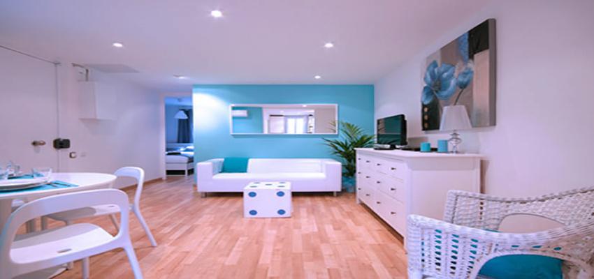 Comedor Estilo moderno Color plateado  diseñado por REFORMAS TÉLLEZ | Gremio | Copyright REFORMAS TÉLLEZ