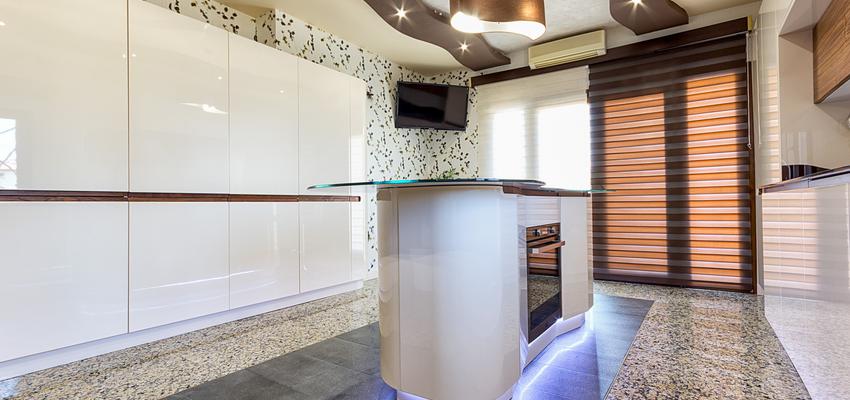 Cocina style moderno color marron, marron, blanco, gris, gris  diseñado por cocinas castillo | Gremio | Copyright FOTO PROPIA