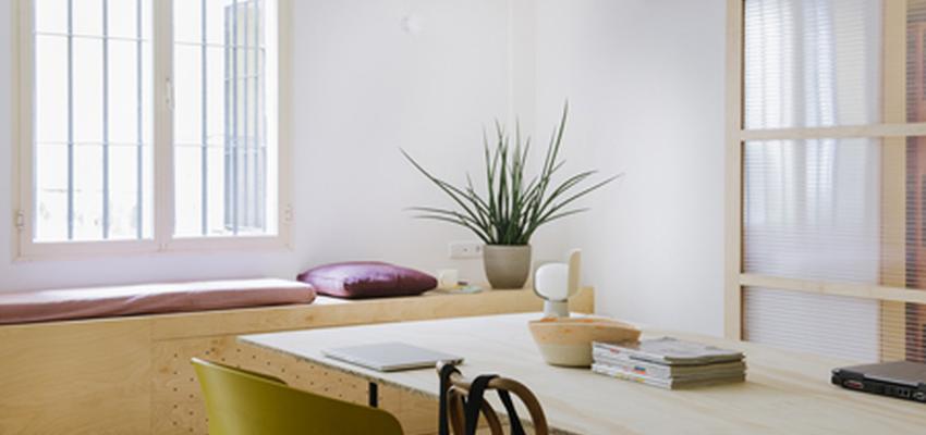 Oficina Estilo moderno Color beige, blanco  diseñado por Nimú, equipo de diseño | Interiorista 