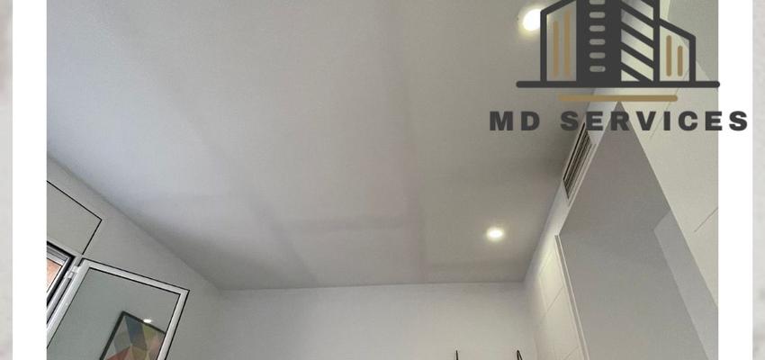 Dormitorio Estilo clasico Color bronce  diseñado por MD SERVICES | Reformista, constructor | Copyright Creada por MD Services por medio de su cuenta en canva