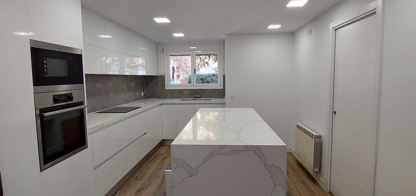 diseñado por REFORMAS Y OBRAS AMG, SL | Reformista, constructor 