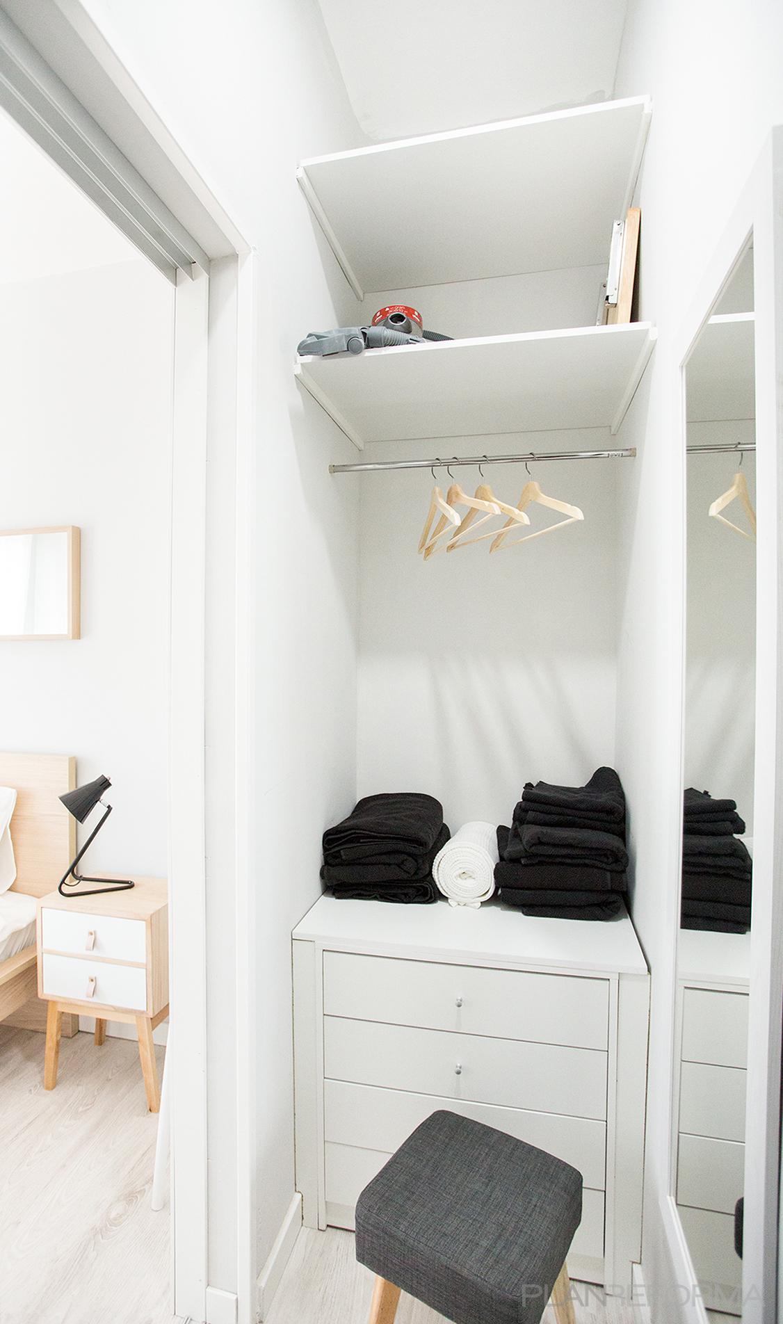 Vestidor Estilo moderno Color ocre, beige, plateado  diseñado por Miguel García Guerra | Arquitecto | Copyright estudio meyne
