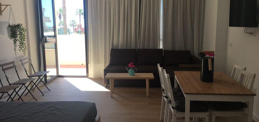 Dormitorio Estilo moderno Color azul, azul oscuro, azul  diseñado por Obrasa Diseño de interiorismo | Gremio | Copyright SI