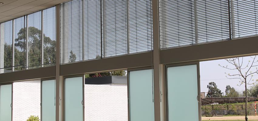 Loft style contemporaneo color gris  diseñado por Barallobre y Garrido Arquitectos | Arquitecto 