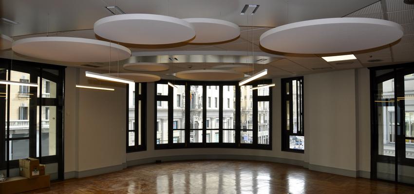 Oficina Estilo moderno Color blanco, negro, bronce  diseñado por Proconfort | Gremio 