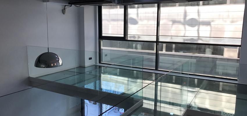 Loft Estilo moderno Color blanco, gris, negro  diseñado por Proconfort | Gremio 