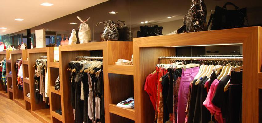 Tienda Estilo contemporaneo Color marron, ocre, negro  diseñado por Asun Montoya Ruiz | Gremio | Copyright Asun Montoya Ruiz