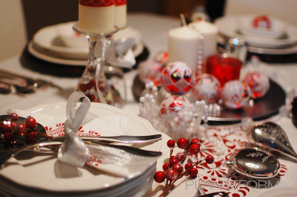 Comedor style clasico color rojo, marron, blanco  diseñado por MGC Diseño de Interiores | Interiorista 