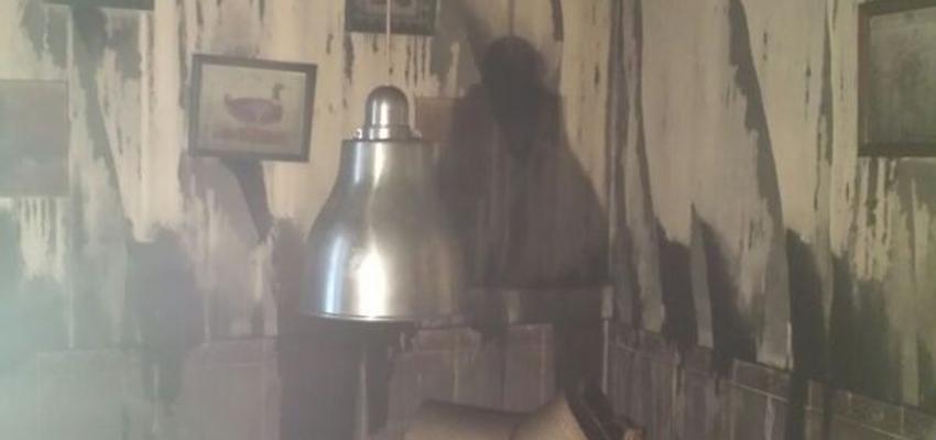 Cocina Estilo contemporaneo Color gris  diseñado por Taziken Obras y Servicios | Gremio | Copyright Taziken Iberica, SL