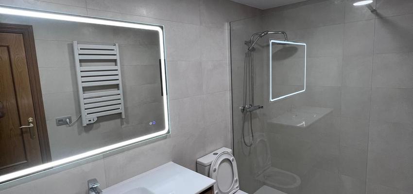 Baño diseñado por AVCON | Reformista, constructor 