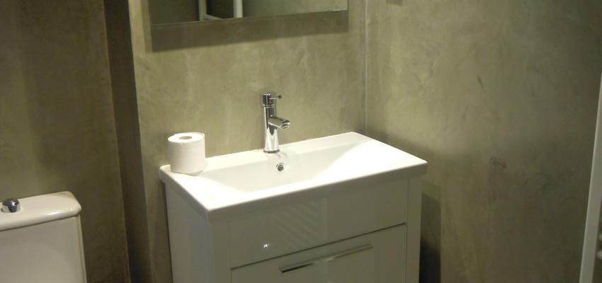 Baño Estilo moderno Color beige, marron, blanco  diseñado por Construccions Cervera Castells sl | Gremio | Copyright Construccions Cervera Castells sl