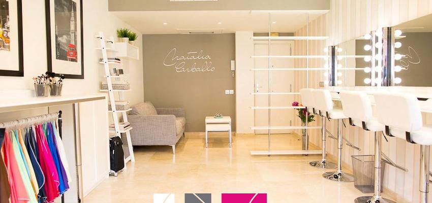 Salón de belleza Estilo moderno Color beige, blanco  diseñado por Decorador de Interiores Las Palmas | Decorador 