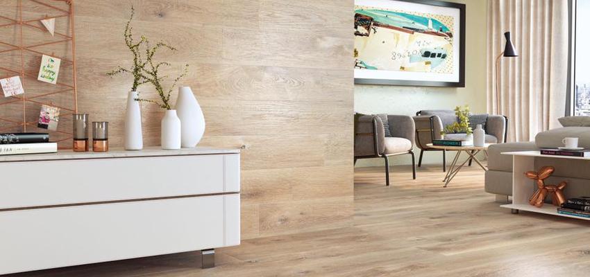 Salon Estilo moderno Color beige, marron, blanco  diseñado por Lucrum Gaudium Reformas Integrales | Gremio | Copyright lucrum