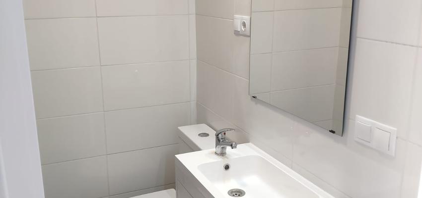 Baño Estilo clasico Color blanco  diseñado por Wesley | Gremio | Copyright Wesley