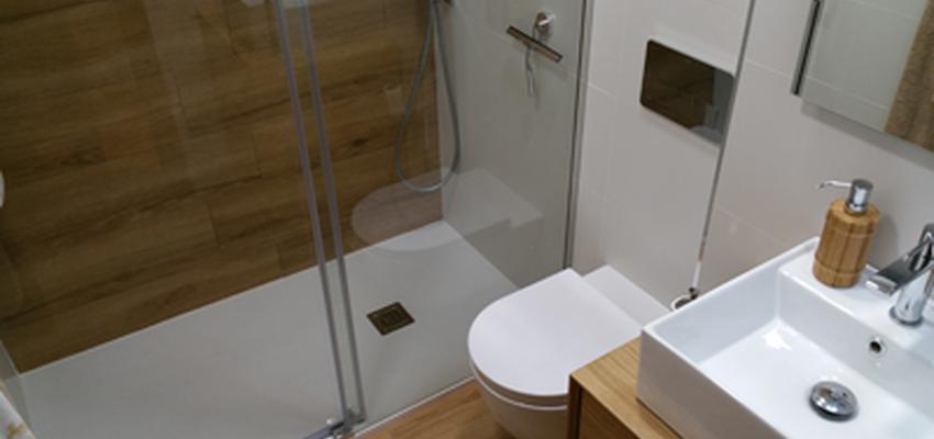 Baño Estilo vanguardista Color verde  diseñado por Reforma casa teva | Interiorista 