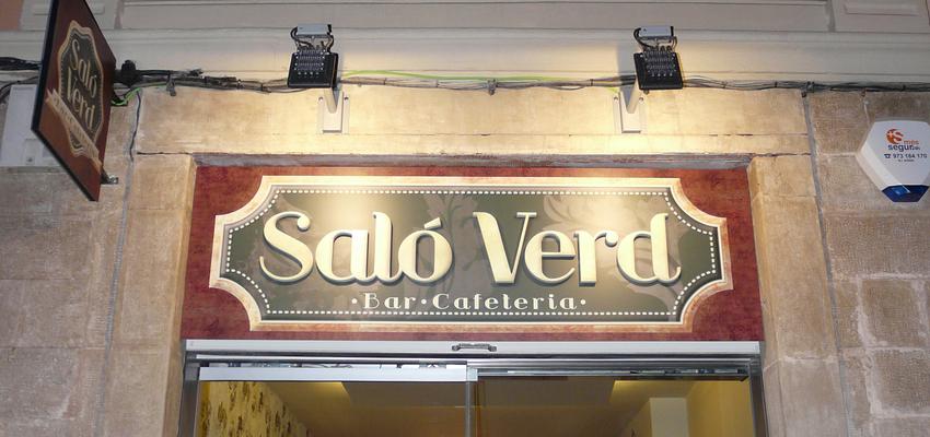 Cafeteria Estilo vintage Color rosa, verde, gris  diseñado por SAF ARQUITECTURA | Arquitecto | Copyright Gemma Sala Llorens