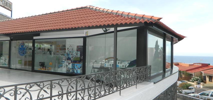 Tienda Estilo moderno Color blanco, negro  diseñado por Jaime Rodríguez Hernández | Arquitecto 