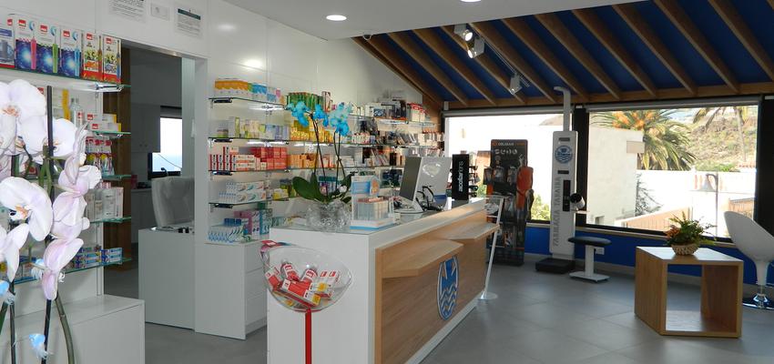 Tienda Estilo moderno Color azul, blanco, negro  diseñado por Jaime Rodríguez Hernández | Arquitecto 