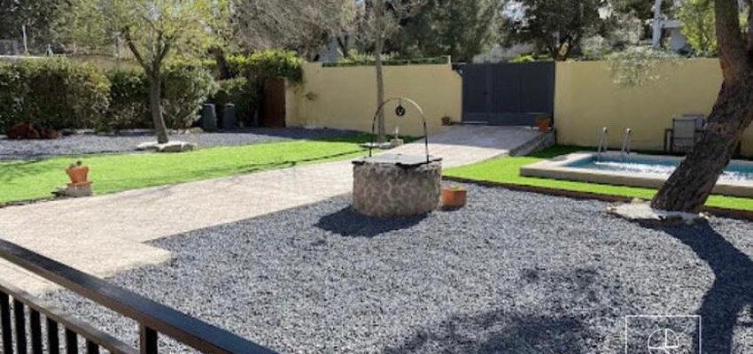 Piscina, Exterior, Jardin Estilo mediterraneo Color gris  diseñado por SOTECOIN  SL | Reformista, constructor | Copyright soy el propietario