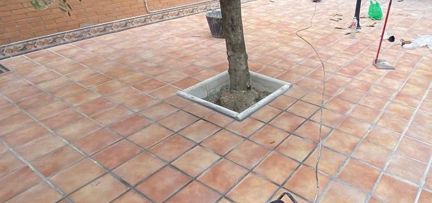 Terraza, Exterior, Jardin Estilo mediterraneo Color rosa, ocre, bronce  diseñado por SOTECOIN  SL | Reformista, constructor | Copyright soy el propietario