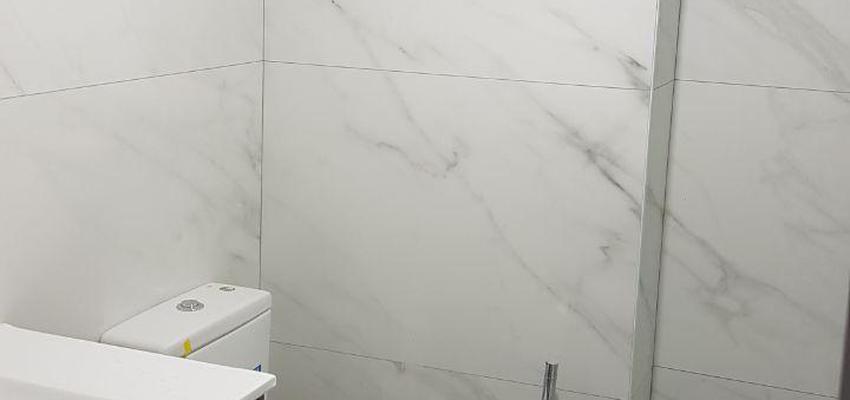 Baño Estilo moderno Color blanco, gris  diseñado por Carlos Motos Maquilón | Gremio | Copyright Carlos Motos Maquilon