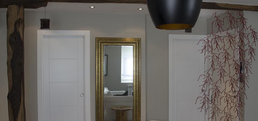 Recibidor style contemporaneo color amarillo, blanco, gris  diseñado por Aintzile Legarreta | Interiorista | Copyright Proyecto de interiorismo, dirección de obra y decoración por AL interiorista