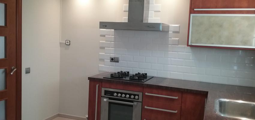 Cocina Estilo contemporaneo Color marron, marron, blanco  diseñado por INTEGRALIUM | Gremio 