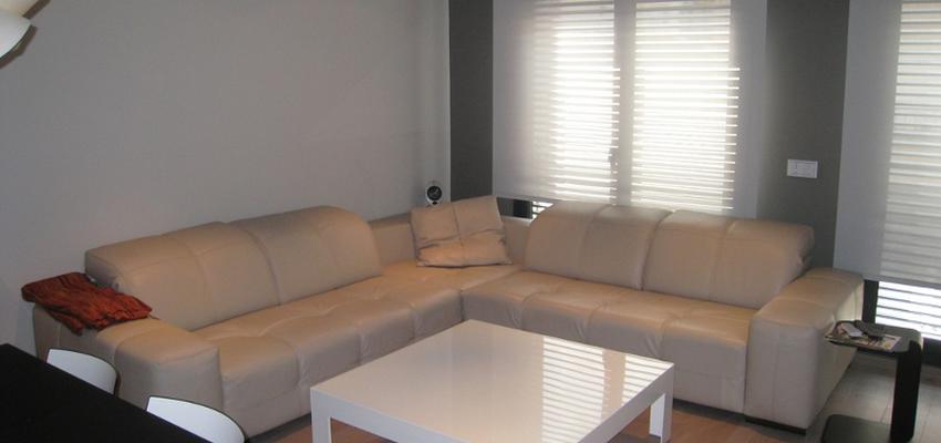 Comedor style moderno color beige, gris  diseñado por Adapta Reformas | Arquitecto 