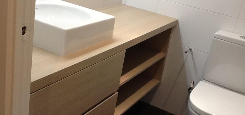 Baño Estilo clasico Color azul  diseñado por CONSTRUCCIONES REFORMAS GALICIA | Gremio 