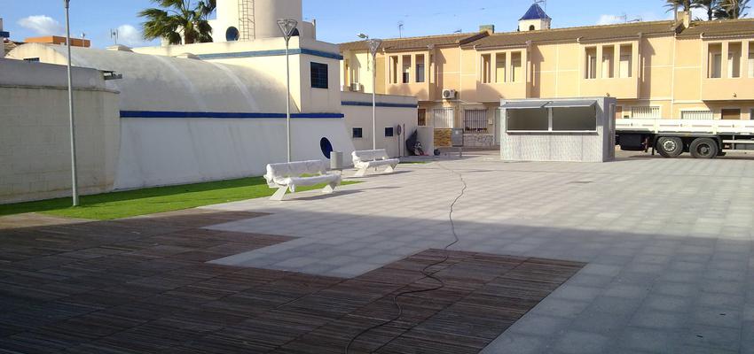 Recibidor, Exterior style contemporaneo color azul, beige, blanco  diseñado por Pedro Muela Díez | Arquitecto Técnico 