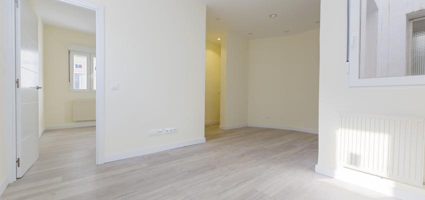 Estudio, Sala de la TV, Salon Estilo tradicional Color rosa  diseñado por Singular EDAE | Gremio 